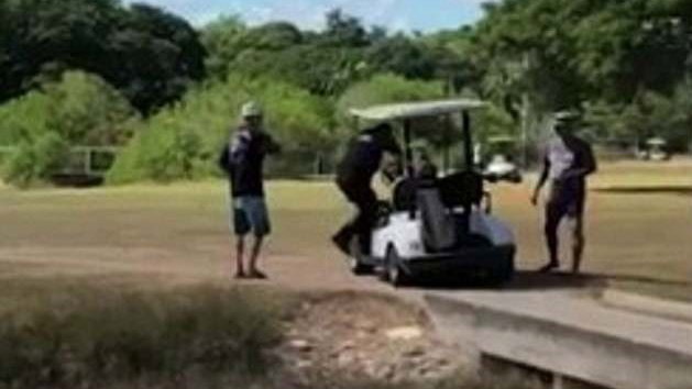 Policeman commandeers buggy on Australian golf course to chase suspect